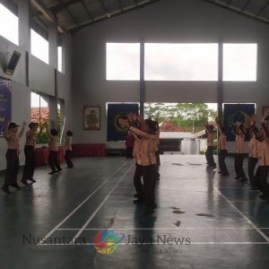 Pembinaan Karakter Positif, Warga Binaan Lapas Batang Semangat Ikuti Latihan Pramuka