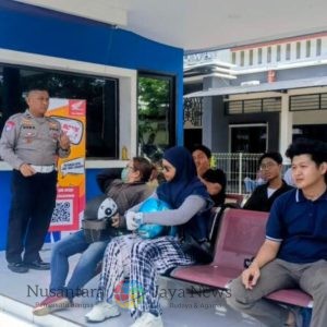Satlantas Polrestabes Surabaya Melalui Program “Polantas Menyapa” Beri Edukasi Langkah Mudah Ujian Praktek SIM Sepeda Motor di Satpas Colombo