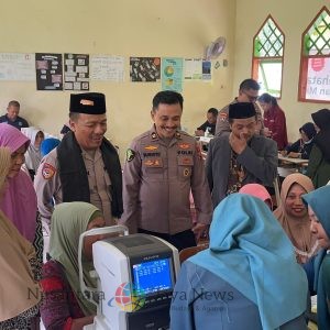 Peduli Kesehatan Santri, Polres Gresik dan BMH Gelar Pemeriksaan Gratis di Ponpes Al Amin