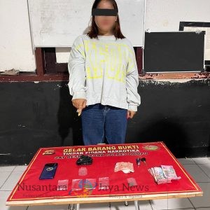 Tersohor Jadi Penjual Sabu, Wanita Enerjik Asal Bali Satu di Uber Tim Satresnarkoba Polres Dompu