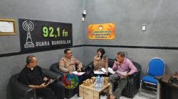 On Air di Radio Suara Bangkalan, Polres Bangkalan bersama Tokoh Gereja Perk Tegaskan Kesiapan Nataru
