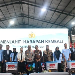 Wakapolri Bagikan Sembako ke Ribuan Buruh, Wujud Kepedulian Polri di Sektor Industri Dalam Negeri