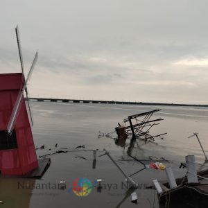 Dilanda Angin Kencang, Dua Tempat Wisata Ternama Dipesisir Suramadu Roboh