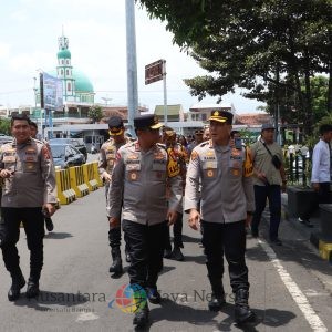 Kapolda Jatim Tinjau Pos Terpadu Pelabuhan Ketapang Pastikan Puncak Nataru Aman Lancar