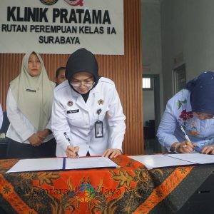 Wabup Sidoarjo Terima Penyerahan Bayi yang Ditinggal Wafat Ibunya di Rutan Porong