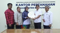 Tingkatkan Kepastian Hukum Aset Negara, PLN UIP JBTB Terima Sertipikat HGB SUTET 500 kV Paiton–Kalipuro di Desa Ketapang dan Kalipuro