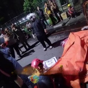 Kecelakaan Maut di Jalan Wonokromo, Pengendara Motor Tewas di Tempat
