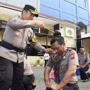 Apresiasi Kinerja Akhir Tahun, 47 Personel Polres Pelabuhan Tanjung Perak Naik Pangkat