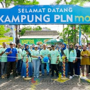 Kolaborasi PLN Icon Plus dan PLN UP3 Surabaya Barat Hadirkan Kampung PLN Mobile x ICONNET di Surabaya