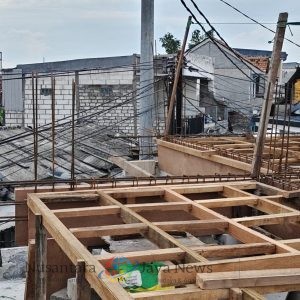 Halangi Rumah Warga, Tiang WiFi di Kampung Genting Tambak Dalam Dikeluhkan