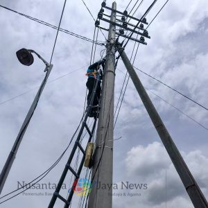 Komitmen Melayani Sepenuh Hati, PLN Icon Plus Lakukan Penataan Aset Telekomunikasi untuk Dukung Keandalan dan Estetika Kota Ngawi