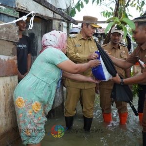 Percepat Penanganan Banjir, Lamongan Tambah Durasi Pompa hingga Fasilitasi Perahu Karet