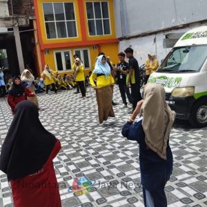 Burger Bangor Goes to School di SMP Muhammadiyah 1 Surabaya