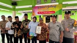 Pemkab Sidoarjo Serahkan Bantuan RTLH di Sidorejo Krian, 800 Rumah Warga Sidoarjo Akan Direhabilitasi
