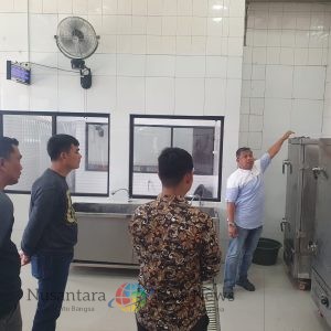 Pastikan Standar Layanan dan Keamanan Data, Direktur TI & Kerjasama Ditjenpas Tinjau Dapur serta Server SDP Lapas Batang