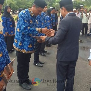 Usai Dilantik Bupati Dompu, Lima Ribuan PPPK Paruh Waktu Expresikan Rasa Syukur dan Bahagia di Lapangan Hijau Beringin