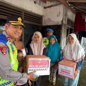 Kapolres Pemalang Tinjau Lokasi Rob di Ulujami, Salurkan Bantuan Langsung ke Warga
