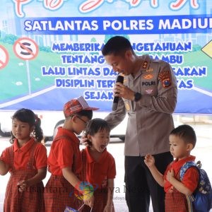 Polisi Sahabat Anak, Polres Madiun Tanamkan Edukasi Lalu Lintas Sejak Dini