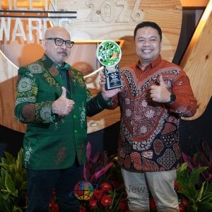 Wujudkan Inovasi Hijau Berkelanjutan, PLN UIP JBTB Sabet Penghargaan Platinum di Indonesia Green Awards 2026