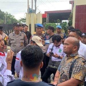 Sebelum Sholat Ghaib, KAMMI Medan Demo Kejatisu dan Poldasu, Minta Keterbukaan dan Ketegasan Usut Pelaku Bencana Ekologis Sumut