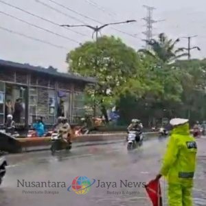 Polda Metro Sebar Polantas Bantu Urai Macet Jakarta Akibat Banjir