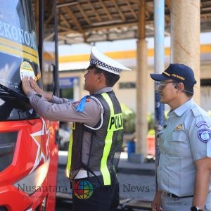 Operasi Keselamatan Semeru 2026, Satlantas Polres Gresik Ramp Check Bus di Terminal Bunder
