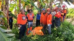 Polres Gresik bersama BPBD Bergerak Cepat Evakuasi Korban Terseret Selokan di Driyorejo Ditemukan Meninggal Dunia