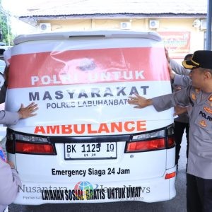 Kapolres Labuhanbatu AKBP Wahyu Endrajaya Berikan Reward kepada Aiptu Ihsan atas Dedikasi Ambulans Gratis