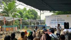 Panen Lele Raya di Gayungan, YBM PLN UIP JBTB Teguhkan Pemberdayaan Ekonomi Berkelanjutan