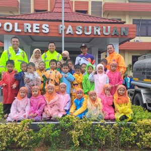 Satlantas Polres Pasuruan Gelar Polsanak, Ajarkan Anak Tertib Lalu Lintas Sejak Dini