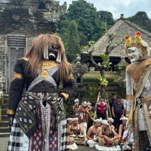Desa Wisata Penglipuran Sambut Imlek 2026 dengan Pementasan Barong Landung