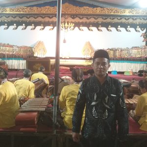 Desa Kintelan Hidupkan Tradisi Ruwah Desa dengan Pertunjukan Wayang “Semar Noto Deso”