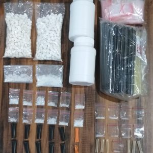 Polrestabes Surabaya Amankan 2 Tersangka Pengedar Narkoba,109gr Sabu dan 2.000 Pil LL Disita