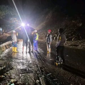 Sempat Terputus di 8 Titik, Jalur Sibolga-Tarutung Kembali Bisa Dilalui Pukul 23.00 WIB