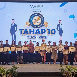 Wujud Komitmen Berkelanjutan, Waringin Hospitality Serahkan Beasiswa Tahap 10 dan Perkuat Sinergi Kelas Industri di JAWA TIMUR