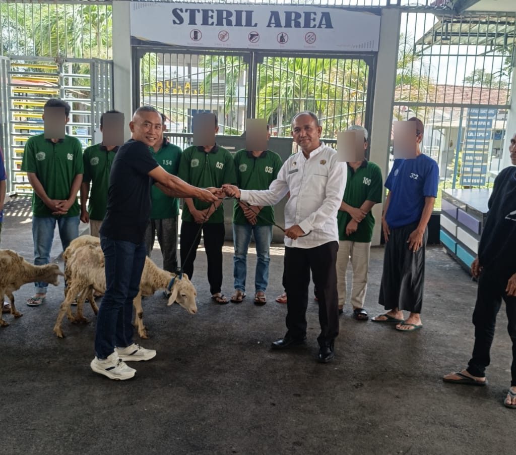Sambut Ramadhan, Anggota DPR RI Yoyok Riyo Sudibyo Salurkan 3 Ekor Kambing dan Tali Asih ke Lapas Batang