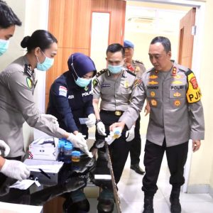 Kapolda Sumsel Tegaskan Zero Tolerance, Pimpin Langsung Tes Urine Massal
