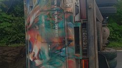 Truk Pengangkut Pasir Terguling di Jalur Kedisan–Penelokan Kintamani, Polisi Berlakukan Buka Tutup Jalan