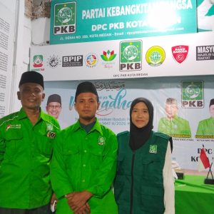 AULIA SURYANI Bendahara PKB Kecamatan Medan Polonia Berbuka Puasa Bersama Anak Yatim dan Kaum Dhuafa 