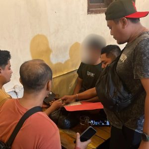 Satreskrim Polres Gresik Ringkus Pengedar 2 Kg Serbuk Petasan di Warkop Desa Pelemwatu