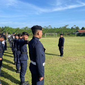 Perkuat Sinergi Antar-Instansi, Kalapas Batang Beserta Jajaran Hadiri Penutupan TMMD Sengkuyung di Desa Cepokokuning