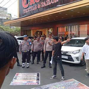 Aksi FMRSU di Kantor Walikota medan Berakhir Ricu, Soroti Penegakan PERDA dan Desak Evaluasi Satpol PP Medan