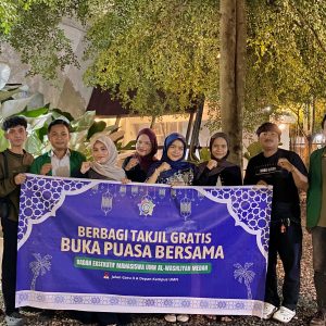 Wujudkan Kepedulian Ramadan, BEM UMN Al Washliyah Medan Berbagi Takjil dan Buka Puasa Bersama