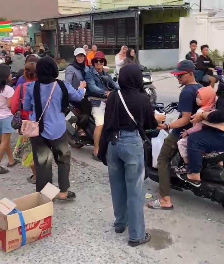 Pengurus KOPRI PMII FSH Gelar Aksi Berbagi Takjil dan Buka Puasa Bersama di Medan
