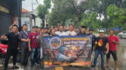 Media Panjinusantara Bagikan 500 Paket Takjil di Dupak Surabaya, Warga Antusias Jelang Berbuka