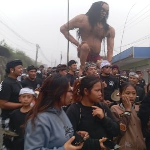 Pengerupukan Ogoh-Ogoh di Desa Adat Kintamani Semarak, Simbol Penyucian Alam Jelang Hari Raya Nyepi 2026