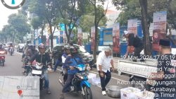 MAKI Jatim Konsisten Berbagi di Hari ke-29 Ramadan, Ratusan Paket Takjil Dibagikan di Jalan Ahmad Yani Surabaya