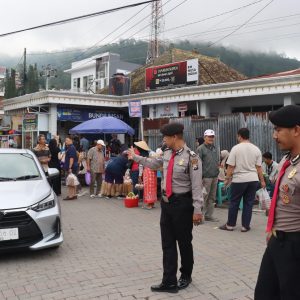 Libur Lebaran Polres Magetan Maksimalkan Pengamanan Wisata Telaga Sarangan