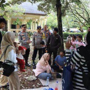 Tinjau Kawasan Wisata Ragunan, Polri Pastikan Keselamatan dan Kenyaman Masyarakat Saat Libur Lebaran
