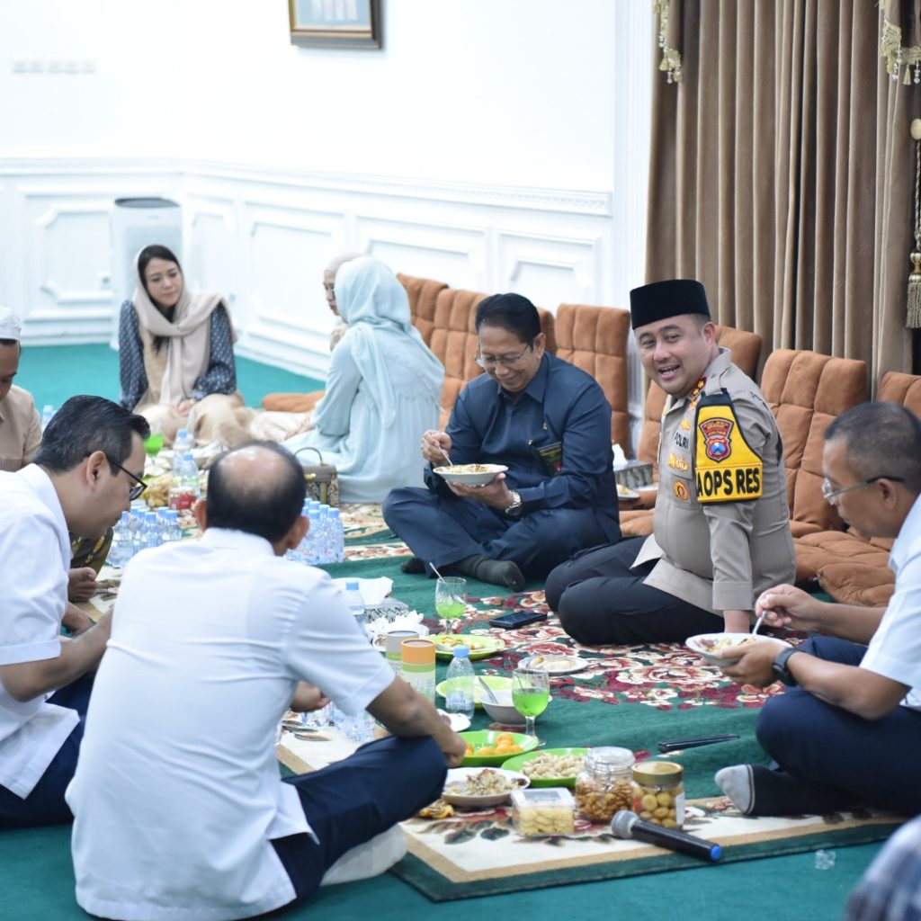 Kapolres Gresik Hadiri Halal Bihalal Bersama Forkopimda di Kediaman Bupati, Perkuat Soliditas Lintas Sektor